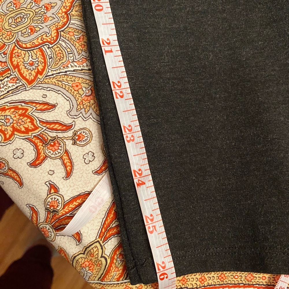 Studio M High Waist Ponte
Leggings, sz Small - Picture 7 of 9